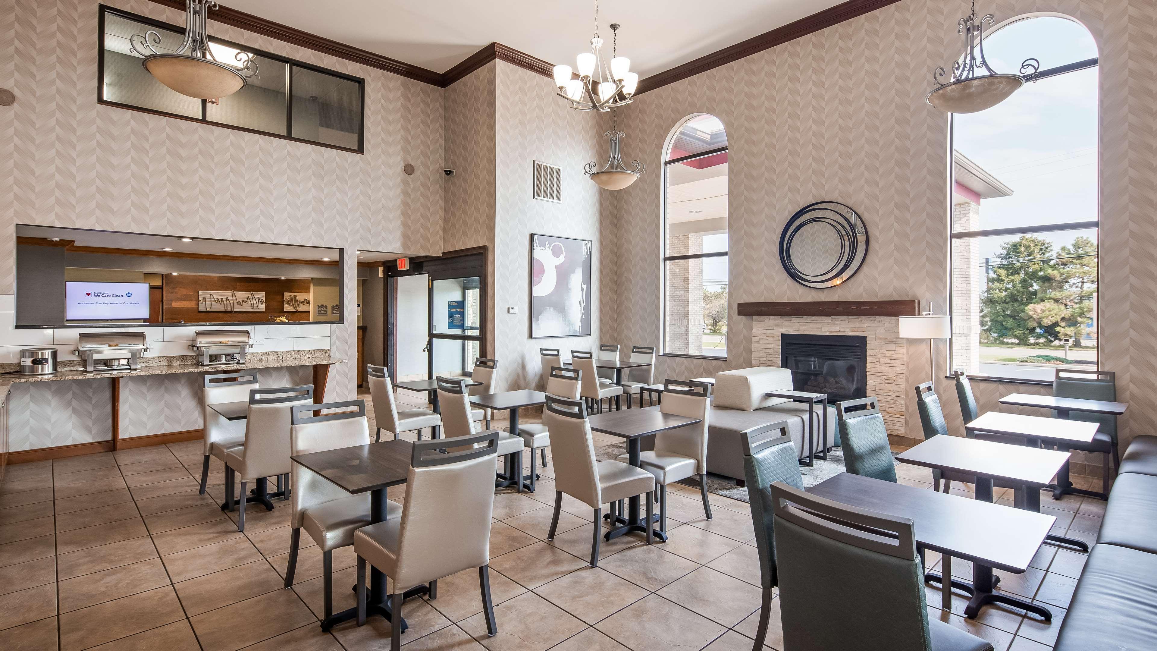 Best Western Plus North Canton Inn & Suites Exteriér fotografie