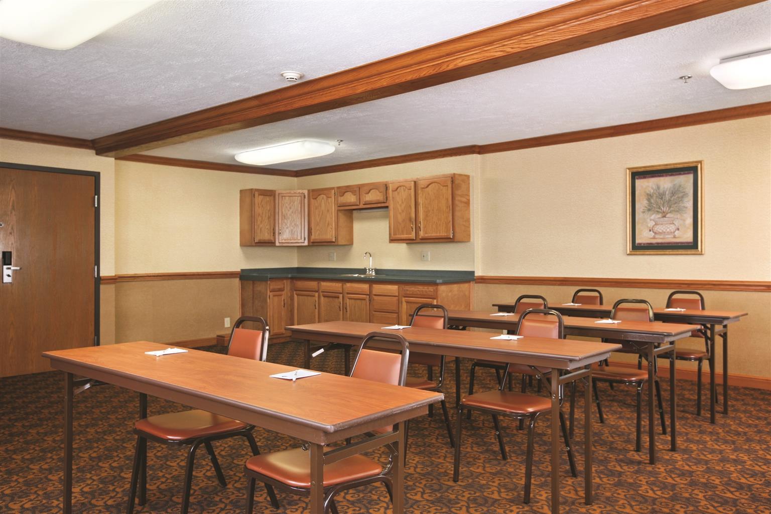 Best Western Plus North Canton Inn & Suites Exteriér fotografie
